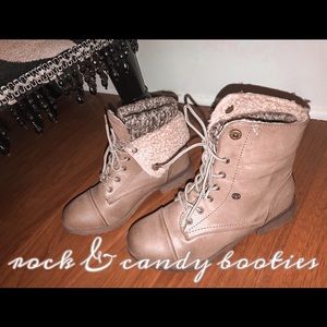 ROCK & CANDY FUR LACE-UP BOOTIES